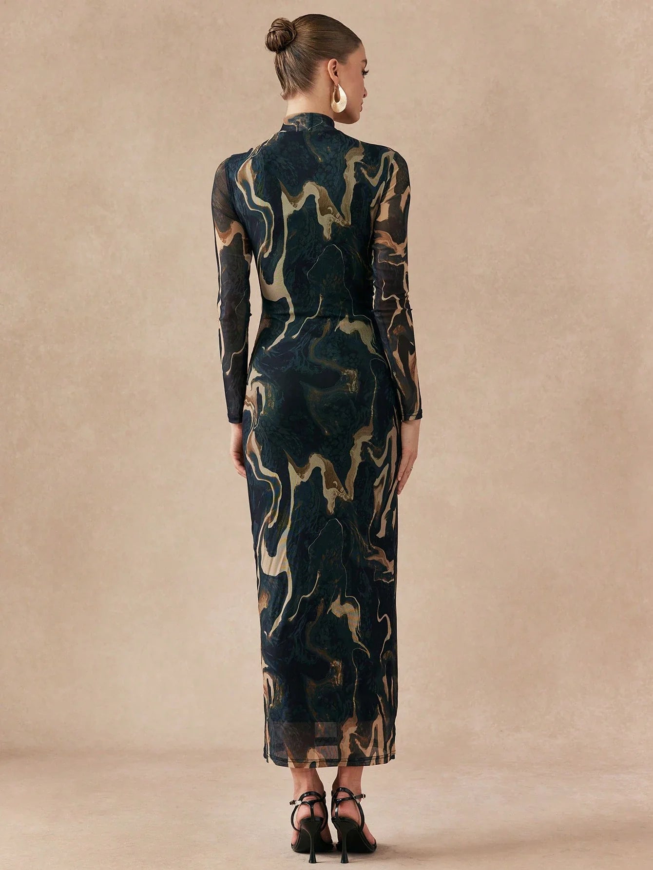 Vestido Milão - imponência e sofisticação em cada curva