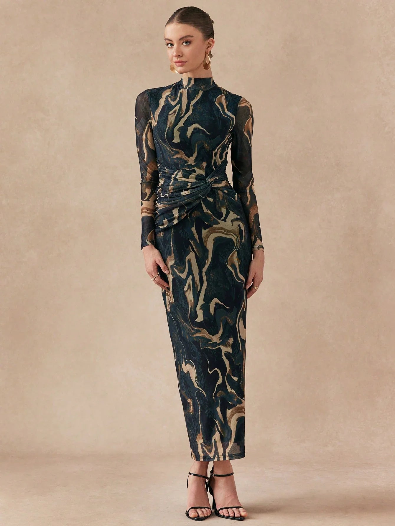 Vestido Milão - imponência e sofisticação em cada curva