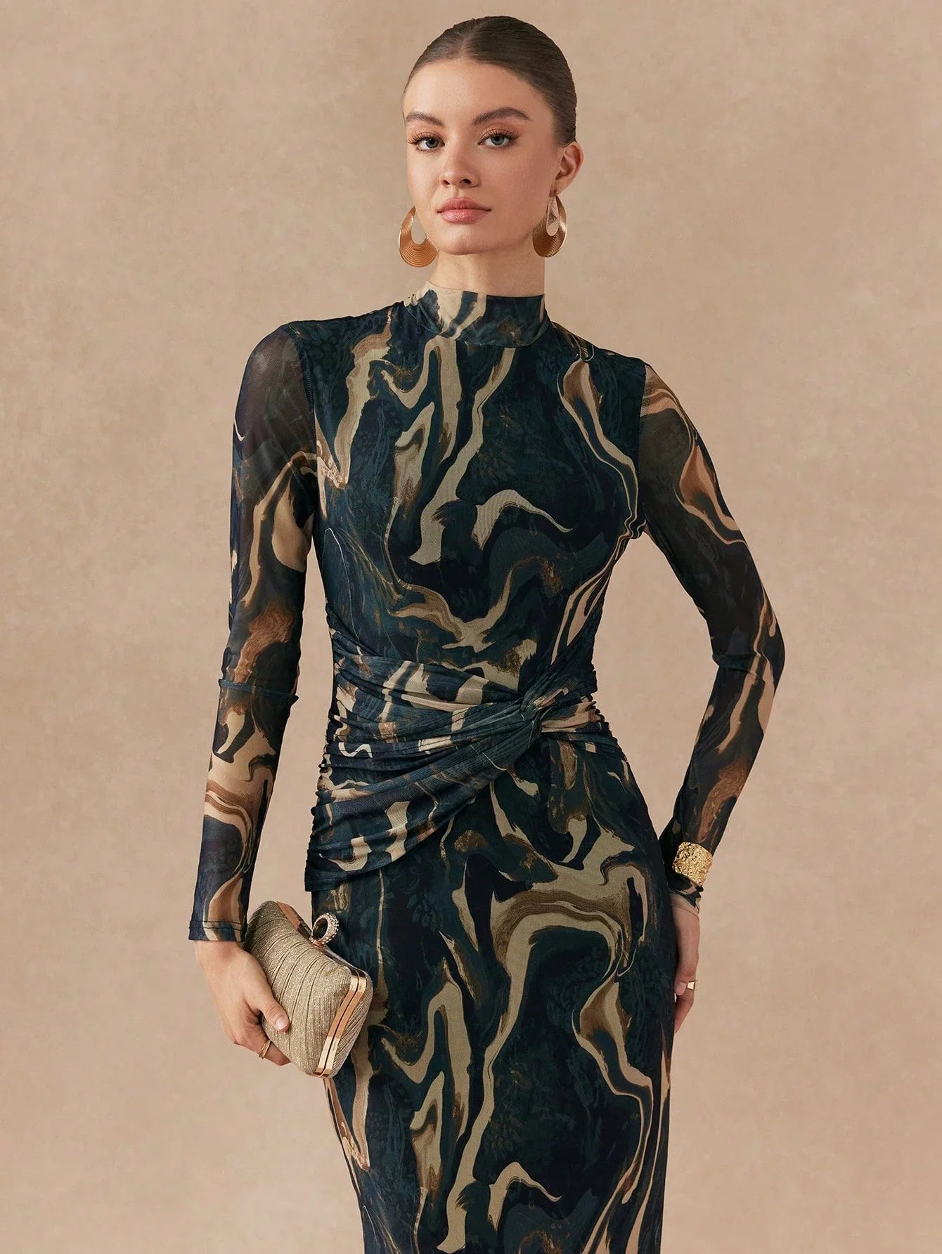 Vestido Milão - imponência e sofisticação em cada curva