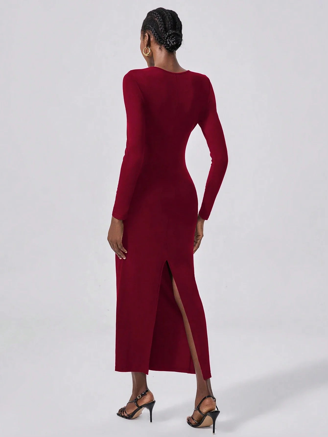 Vestido Capri – Sofisticação que revela na medida certa