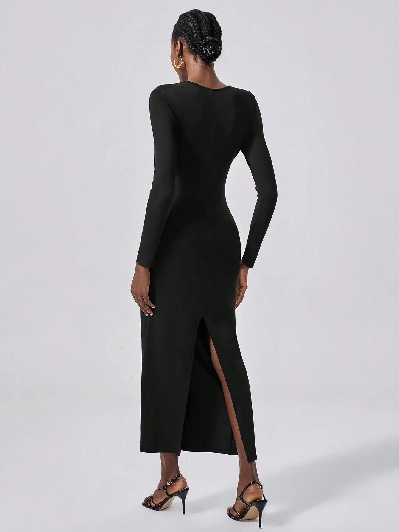 Vestido Capri – Sofisticação que revela na medida certa